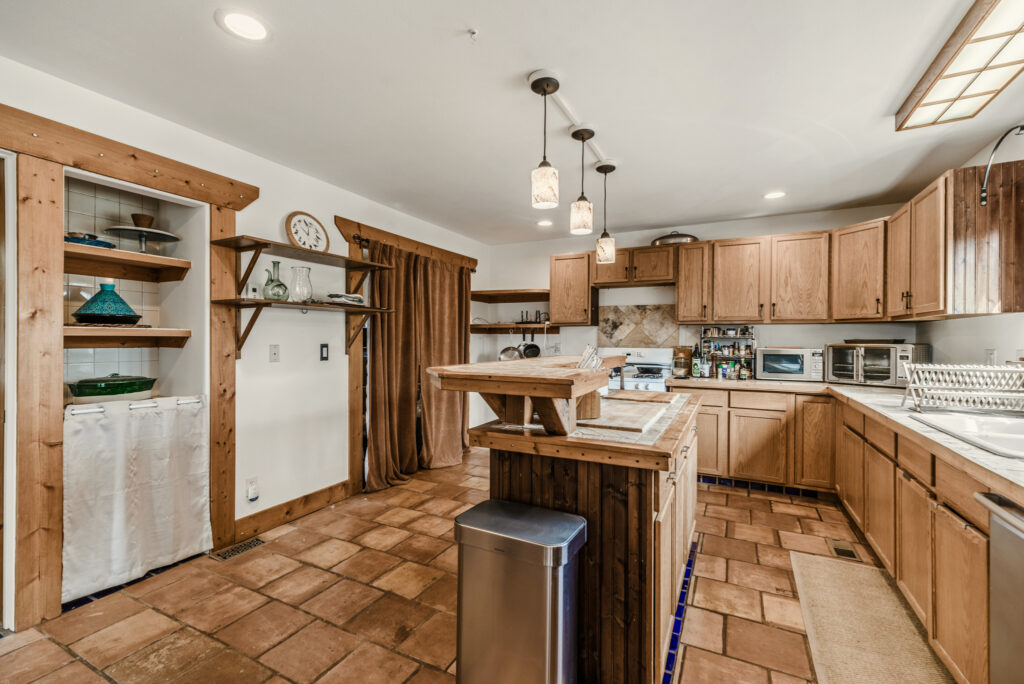 160 S Wheat Way Fairplay, CO