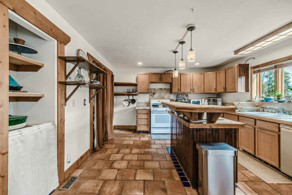 160 S Wheat Way Fairplay, CO